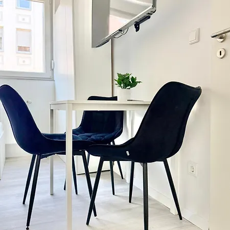 Bege Neststudio Appartement Mönchengladbach